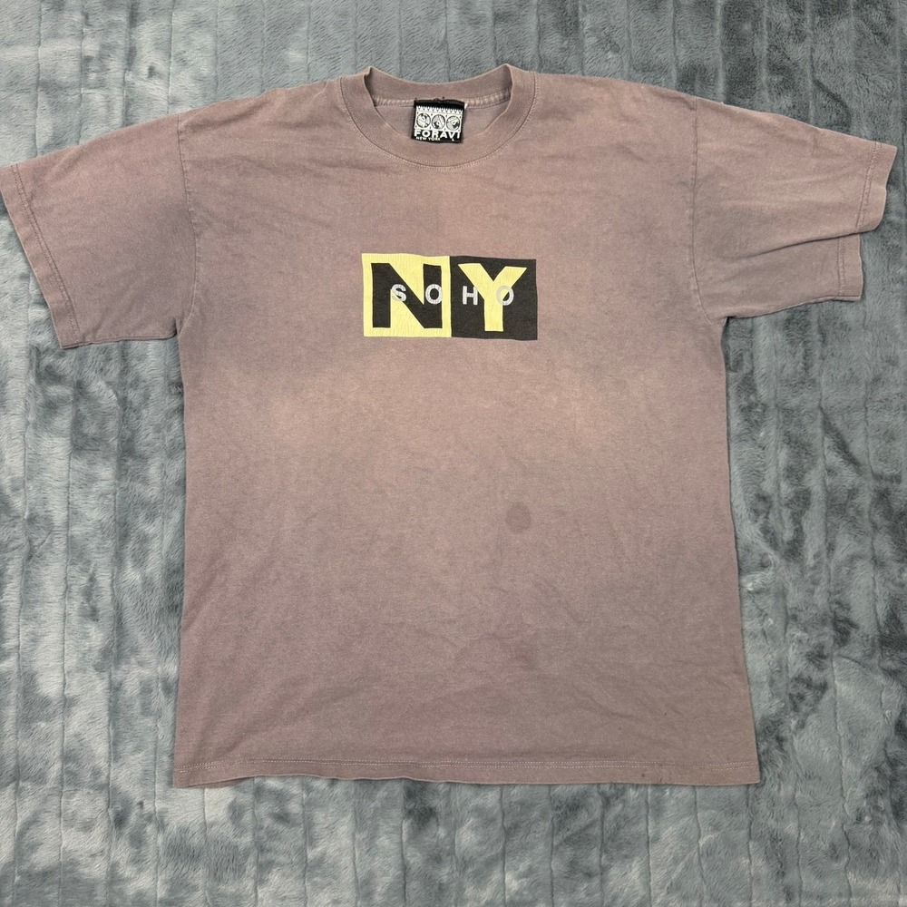 Vintage Foravi New York Soho Graphic T-Shirt Mens Large Purple Made in USA 90s